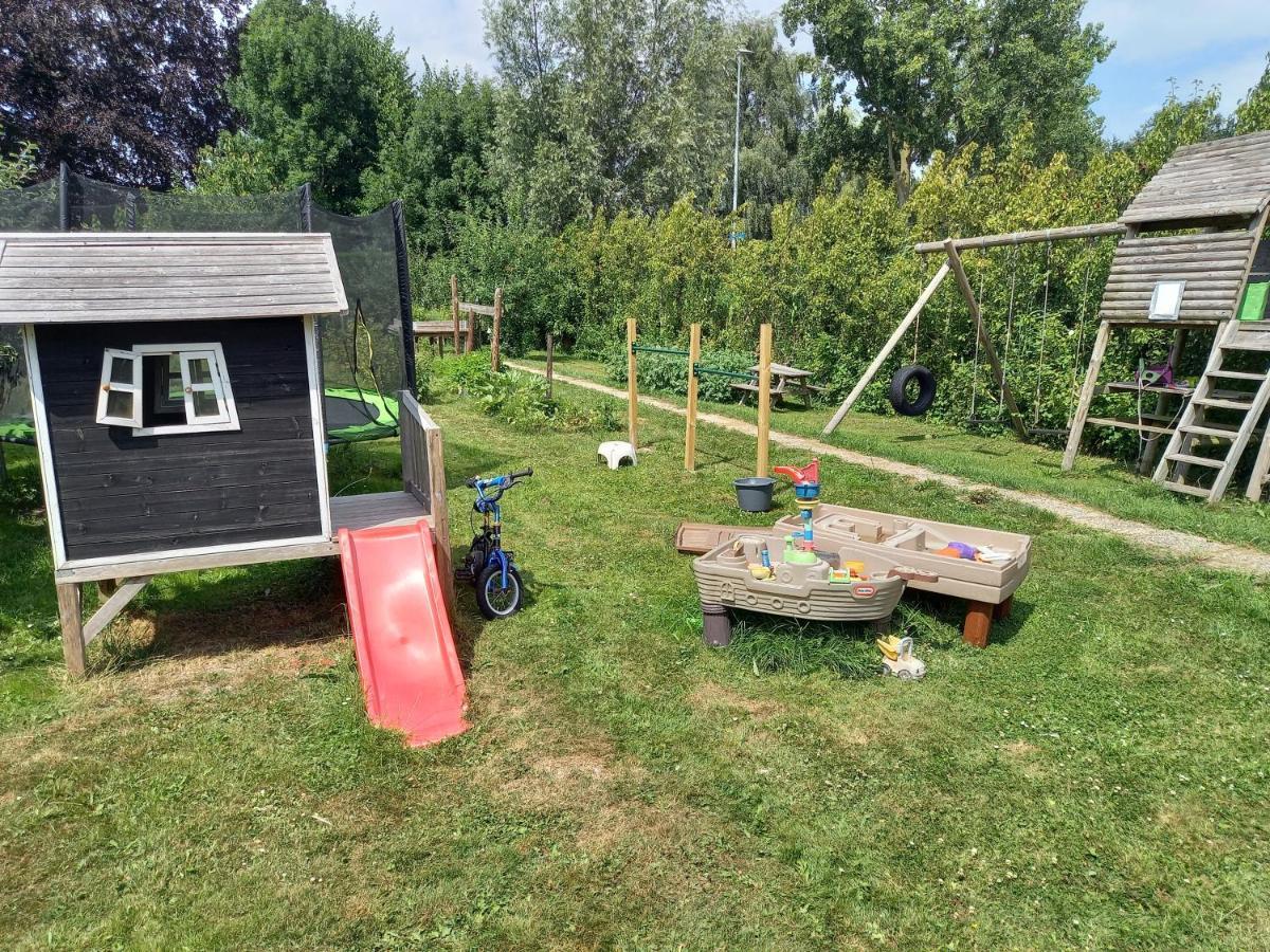 Harmelen Pipowagen/Chalet De Oude Rijn Bed & Breakfast エクステリア 写真
