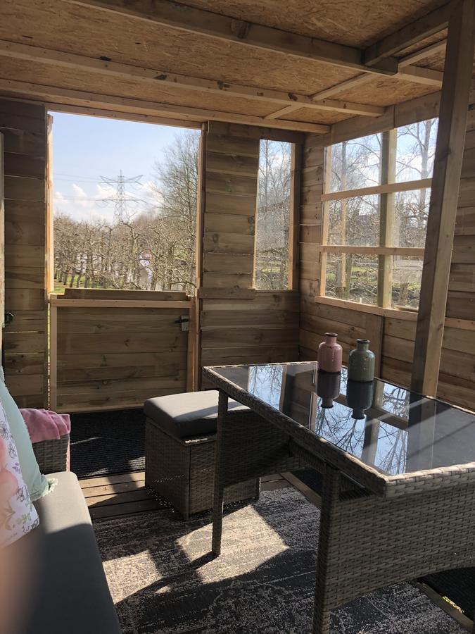 Harmelen Pipowagen/Chalet De Oude Rijn Bed & Breakfast エクステリア 写真